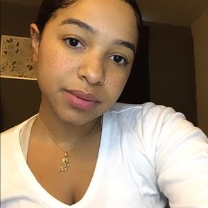 Meet your Posher, Shara